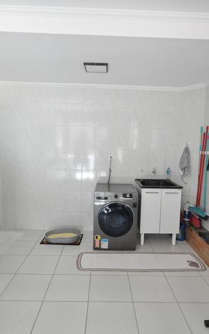 Casa à venda com 234m², 4 quartos e 2 vagasÁrea de Serviço