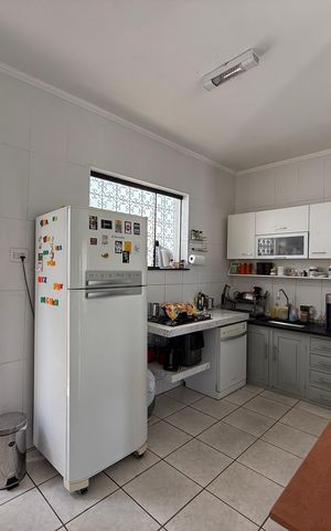 Casa para alugar com 300m², 3 quartos e 2 vagas