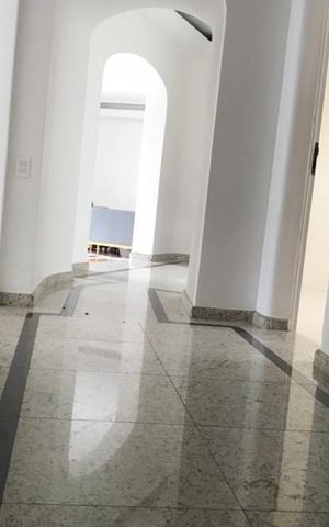 Apartamento para alugar com 240m², 4 quartos e sem vaga