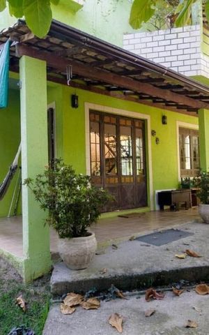 Casa à venda com 360m², 3 quartos e 4 vagas