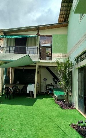 Casa à venda com 360m², 3 quartos e 4 vagas
