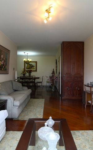 Apartamento à venda com 140m², 3 quartos e 1 vagaSala