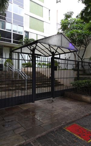 Apartamento à venda com 140m², 3 quartos e 1 vagaFachada e Portaria
