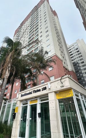Apartamento à venda com 62m², 2 quartos e 1 vaga Apartamento à venda com 62m², 2 quartos e 1 vagaFachada e portaria