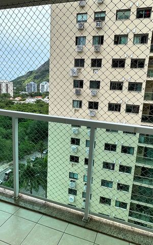 Apartamento à venda com 70m², 2 quartos e 1 vaga Apartamento à venda com 70m², 2 quartos e 1 vagaVaranda