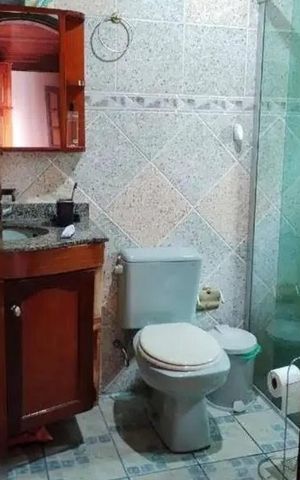 Casa à venda com 133m², 3 quartos e 3 vagas Casa à venda com 133m², 3 quartos e 3 vagasBanheiro