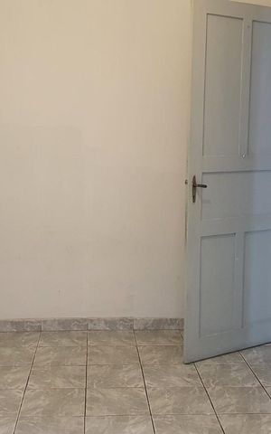 Casa à venda com 60m², 3 quartos e 2 vagas Casa à venda com 60m², 3 quartos e 2 vagasQuarto