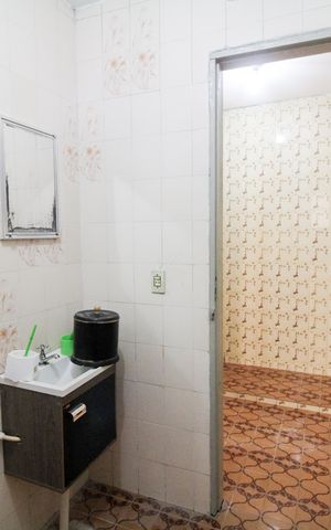 Casa à venda com 120m², 3 quartos e 8 vagas Casa à venda com 120m², 3 quartos e 8 vagasBanheiro 2