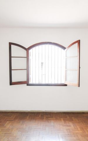 Casa à venda com 120m², 3 quartos e 8 vagas Casa à venda com 120m², 3 quartos e 8 vagasQuarto 1