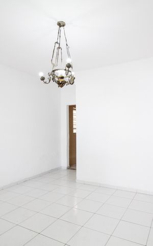 Casa à venda com 120m², 3 quartos e 8 vagas Casa à venda com 120m², 3 quartos e 8 vagasSala