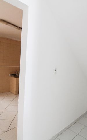 Casa à venda com 120m², 3 quartos e 8 vagas Casa à venda com 120m², 3 quartos e 8 vagasSala