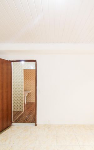 Casa à venda com 120m², 3 quartos e 8 vagas Casa à venda com 120m², 3 quartos e 8 vagasQuarto 3
