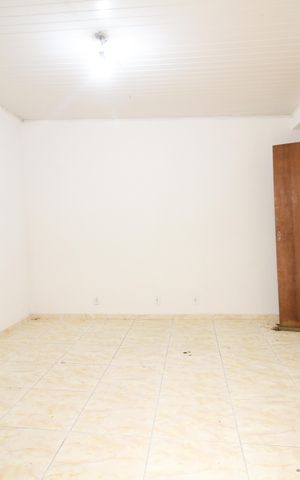 Casa à venda com 120m², 3 quartos e 8 vagas Casa à venda com 120m², 3 quartos e 8 vagasQuarto 3
