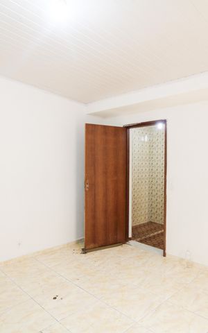 Casa à venda com 120m², 3 quartos e 8 vagas Casa à venda com 120m², 3 quartos e 8 vagasQuarto 3