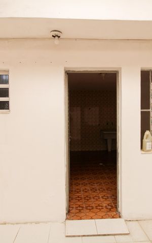 Casa à venda com 120m², 3 quartos e 8 vagas Casa à venda com 120m², 3 quartos e 8 vagasGaragem/Quintal