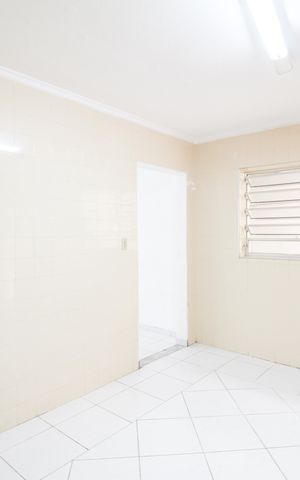 Casa à venda com 120m², 3 quartos e 8 vagas Casa à venda com 120m², 3 quartos e 8 vagasCozinha
