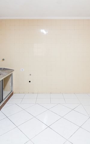Casa à venda com 120m², 3 quartos e 8 vagas Casa à venda com 120m², 3 quartos e 8 vagasCozinha