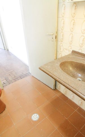 Casa à venda com 120m², 3 quartos e 8 vagas Casa à venda com 120m², 3 quartos e 8 vagasBanheiro 1