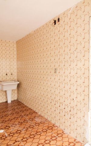 Casa à venda com 120m², 3 quartos e 8 vagas Casa à venda com 120m², 3 quartos e 8 vagasÁrea de Serviço