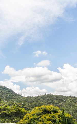 Casa de condomínio à venda com 379m², 4 quartos e 4 vagas Casa de condomínio à venda com 379m², 4 quartos e 4 vagasVista da Suíte