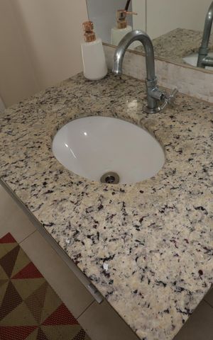Apartamento à venda com 110m², 2 quartos e 2 vagasLavabo da Cobertura - Pia