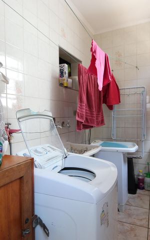 Casa à venda com 250m², 3 quartos e 1 vagaLavanderia