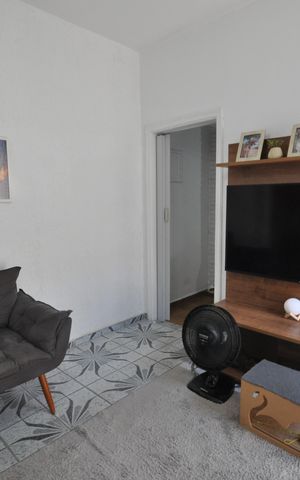Casa à venda com 110m², 3 quartos e 2 vagasSala