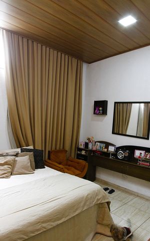Casa à venda com 200m², 6 quartos e 2 vagasQuarto 5 Suíte