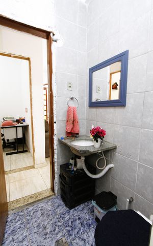 Casa à venda com 200m², 6 quartos e 2 vagasBanheiro 3