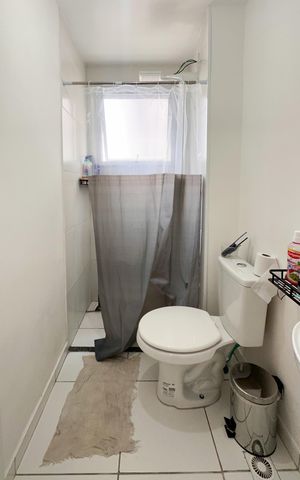 Apartamento à venda com 43m², 2 quartos e 1 vagaBanheiro Social