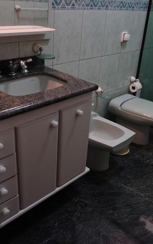 Casa para alugar com 1000m², 4 quartos e 3 vagasBanheiro da Suíte 2