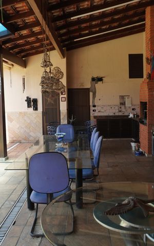 Casa para alugar com 1000m², 4 quartos e 3 vagasÁrea comum
