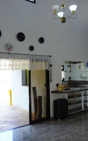 Casa para alugar com 1000m², 4 quartos e 3 vagasSala 1