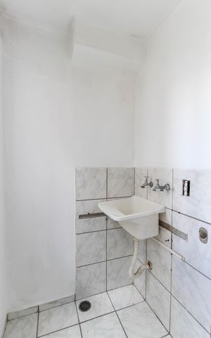 Apartamento à venda com 46m², 2 quartos e 1 vaga Apartamento à venda com 46m², 2 quartos e 1 vagaÁrea de Serviço
