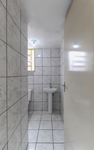 Apartamento à venda com 46m², 2 quartos e 1 vaga Apartamento à venda com 46m², 2 quartos e 1 vagaBanheiro