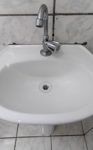 Apartamento à venda com 46m², 2 quartos e 1 vaga Apartamento à venda com 46m², 2 quartos e 1 vagaBanheiro