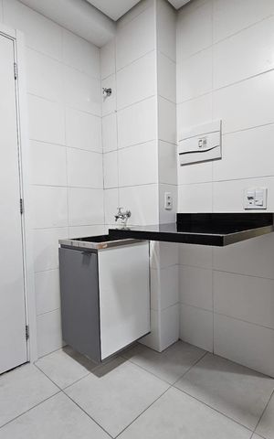 Apartamento à venda com 32m², 2 quartos e sem vaga Apartamento à venda com 32m², 2 quartos e sem vagaÁrea de serviço