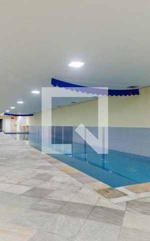Apartamento à venda com 155m², 3 quartos e 3 vagas Apartamento à venda com 155m², 3 quartos e 3 vagasÁrea comum - Piscina