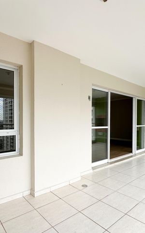 Apartamento à venda com 155m², 3 quartos e 3 vagas Apartamento à venda com 155m², 3 quartos e 3 vagasSacada