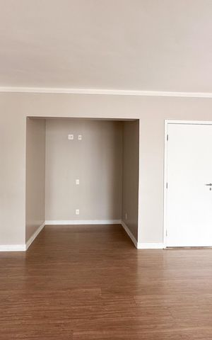 Apartamento à venda com 155m², 3 quartos e 3 vagas Apartamento à venda com 155m², 3 quartos e 3 vagasSala