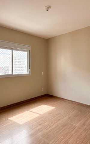 Apartamento à venda com 155m², 3 quartos e 3 vagas Apartamento à venda com 155m², 3 quartos e 3 vagasSuíte 2
