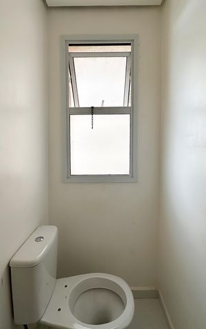 Apartamento à venda com 155m², 3 quartos e 3 vagas Apartamento à venda com 155m², 3 quartos e 3 vagasBanheiro de serviço