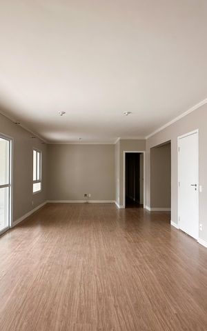 Apartamento à venda com 155m², 3 quartos e 3 vagas Apartamento à venda com 155m², 3 quartos e 3 vagasSala