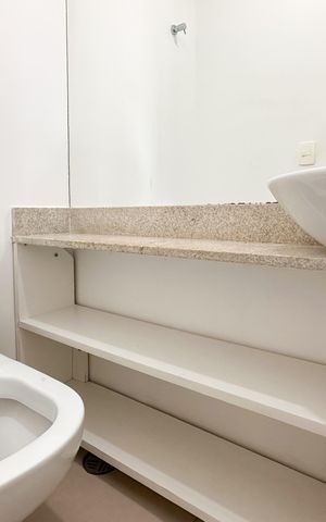 Apartamento à venda com 155m², 3 quartos e 3 vagas Apartamento à venda com 155m², 3 quartos e 3 vagasLavabo