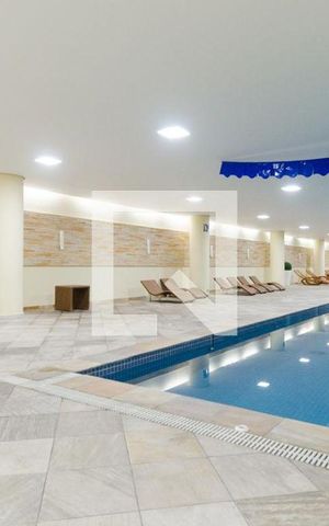 Apartamento à venda com 155m², 3 quartos e 3 vagas Apartamento à venda com 155m², 3 quartos e 3 vagasÁrea comum - Piscina