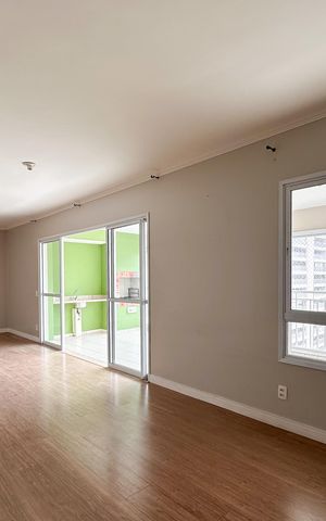 Apartamento à venda com 155m², 3 quartos e 3 vagas Apartamento à venda com 155m², 3 quartos e 3 vagasSala