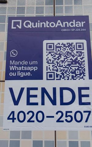 Casa à venda com 166m², 4 quartos e 3 vagas Casa à venda com 166m², 4 quartos e 3 vagasPlaca