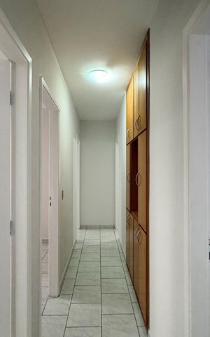 Apartamento à venda com 96m², 4 quartos e 2 vagas Apartamento à venda com 96m², 4 quartos e 2 vagasCorredor