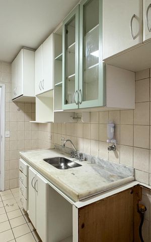 Apartamento à venda com 96m², 4 quartos e 2 vagas Apartamento à venda com 96m², 4 quartos e 2 vagasCozinha