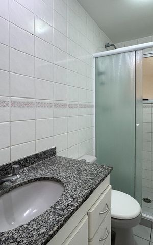 Apartamento à venda com 96m², 4 quartos e 2 vagas Apartamento à venda com 96m², 4 quartos e 2 vagasBanheiro Social